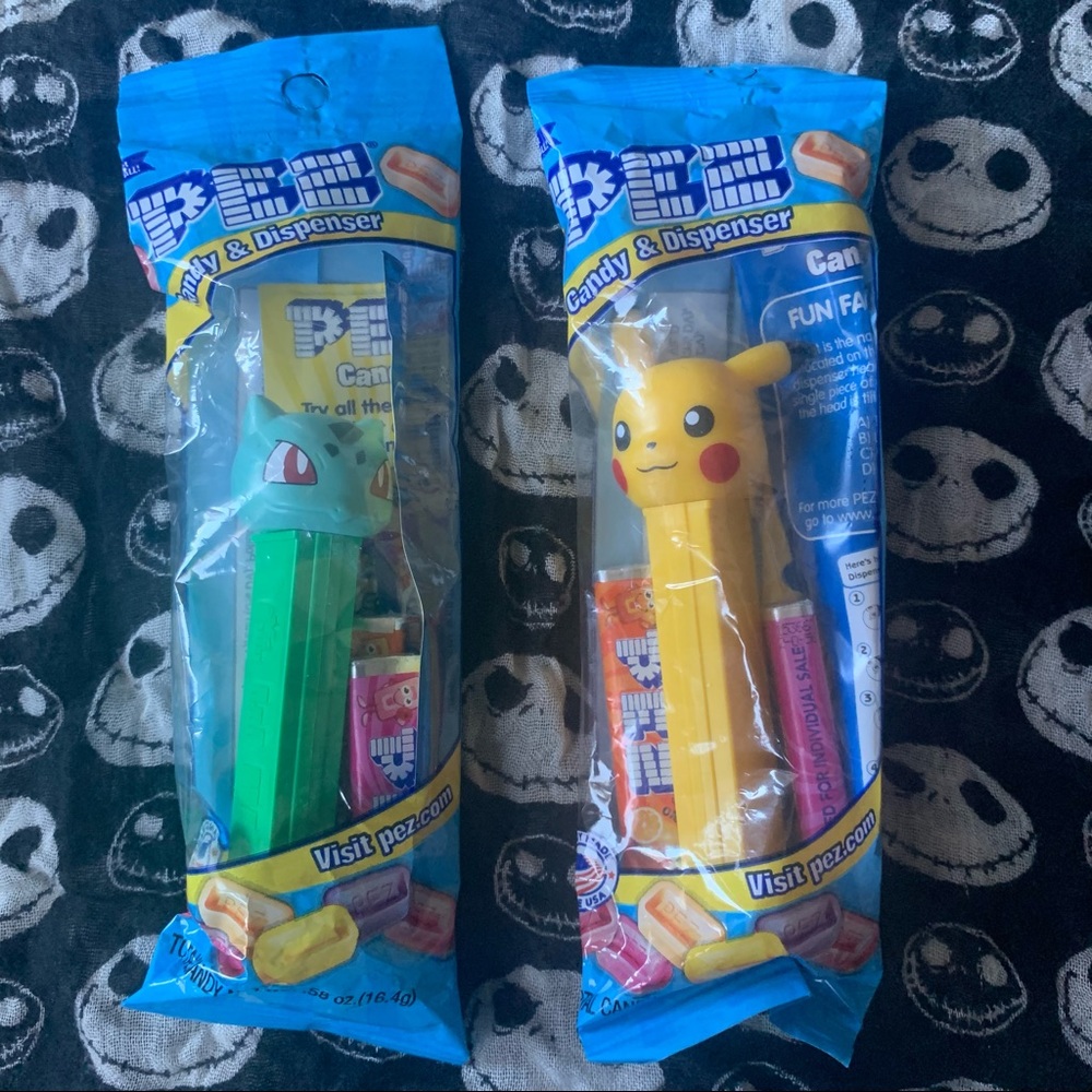 Pokemon PEZ set Pikachu and Bulbasaur
